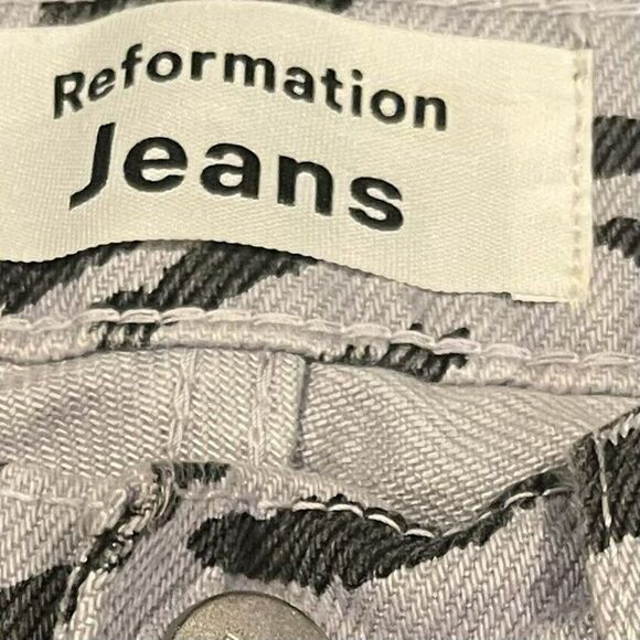 Reformation Women's Julia Crop High Cigarette Zebra‎ Jeans Blue/Gray Waist 23 - Picture 3 of 5
